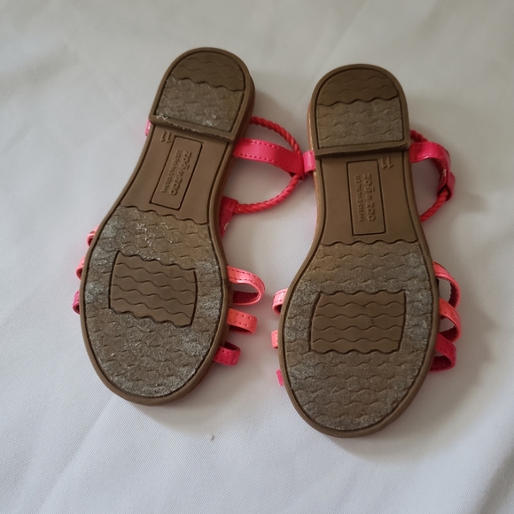 Girls size 11 sandals - Picture 2 of 2